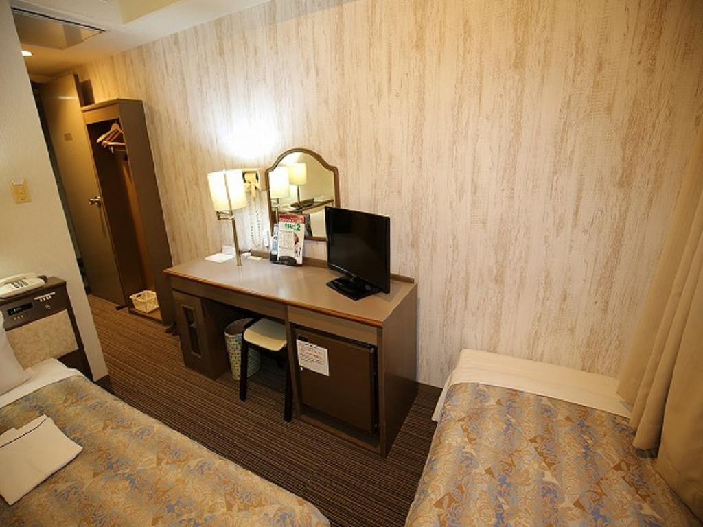 Apoa Hotel Йокаичи Екстериор снимка